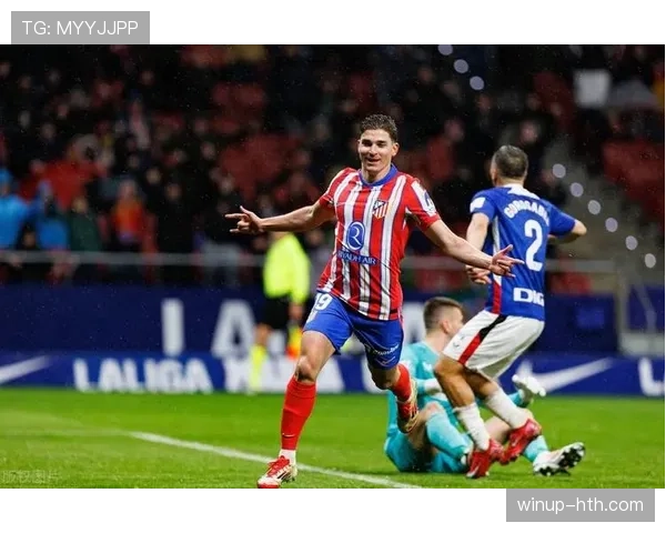 安切洛蒂战术革新助力球队结构升级,竞技水平显著提升 安切洛蒂战术革新助力球队结构升级,竞技水平显著提升