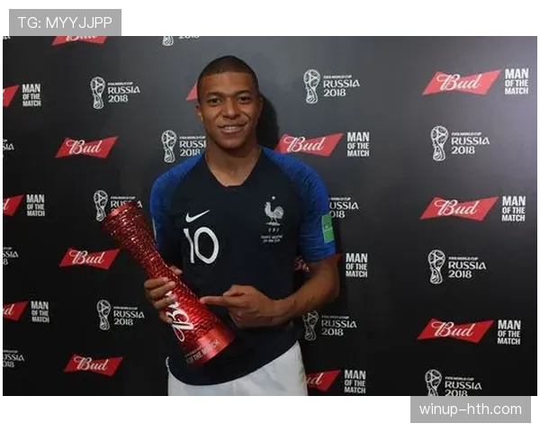 姆巴佩闪耀2022世界杯，传奇时刻再现引全球瞩目