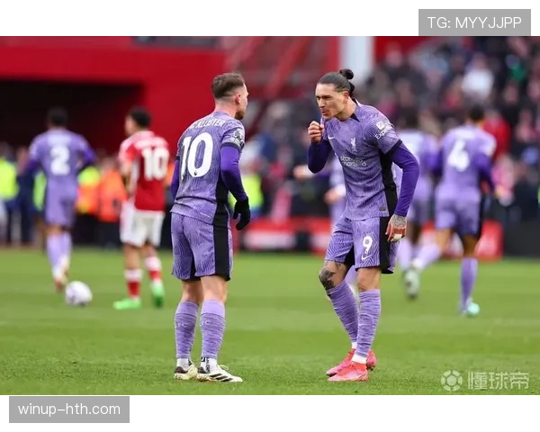 巴斯托尼与范戴克:出球能力与防守风格对比